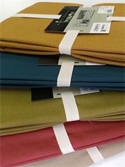 NAPPE UNIE ETE RECT 140X240CM 80%PES 20%COTON